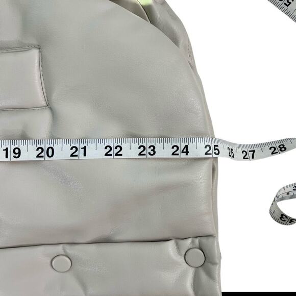 New Women’s BLANKNYC Vegan Leather Quilted Sherpa Vest Size S - Picture 9 of 9